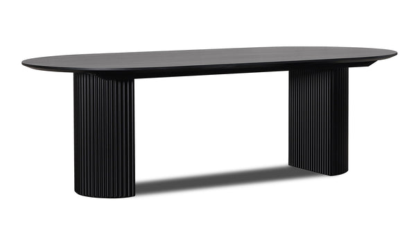 Berlin dining table